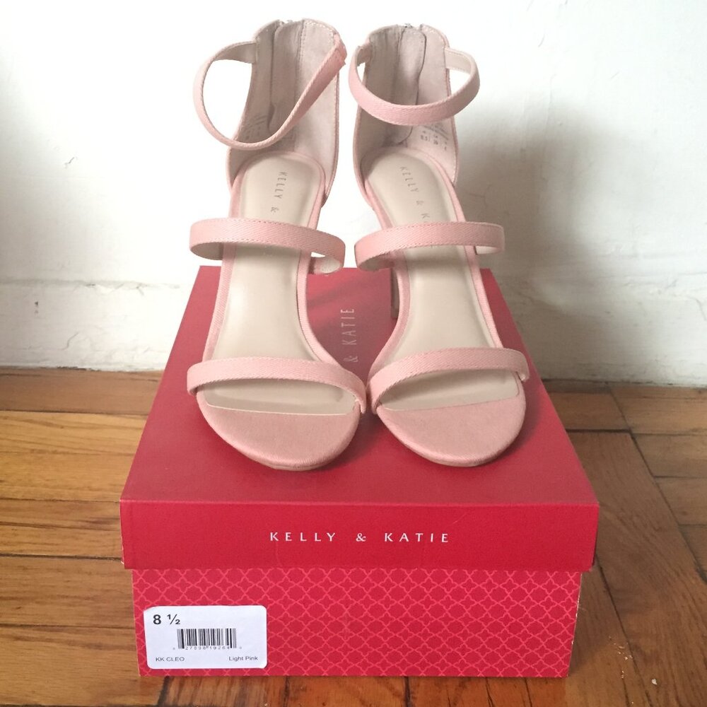Kelly & Katie Light Pink Cleo Sandal Heels 8.5M